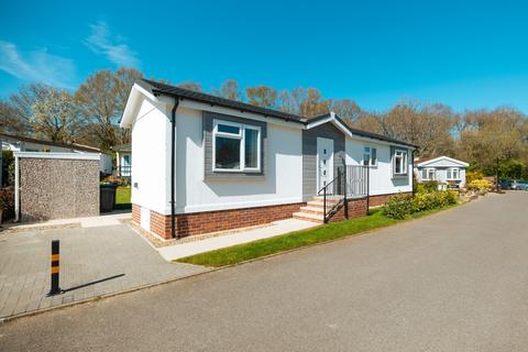 undefined, Addlestone, Surrey, KT15