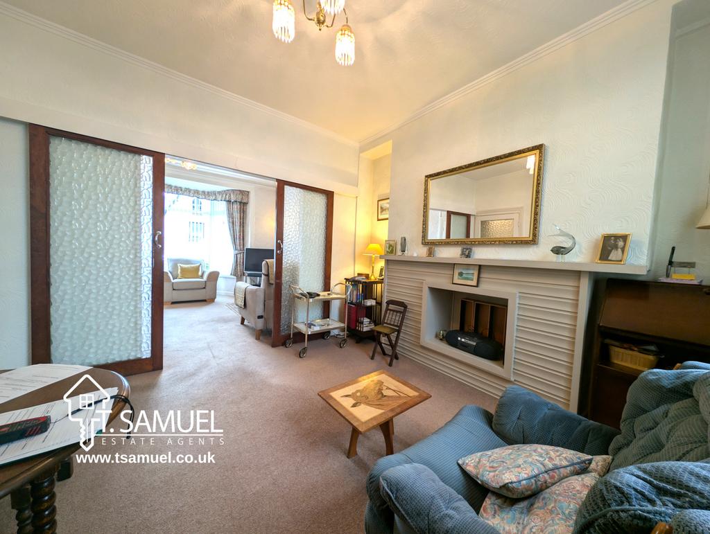 Living room 2