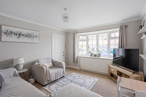18 Springfield Garth, Norton, Malton, YO17 9EL