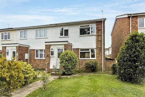 3 bedroom end of terrace house for sale, Badlesmere Road, Eastbourne
