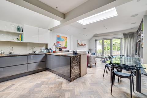 3 bedroom flat for sale, Hurlingham Road, Fulham, London