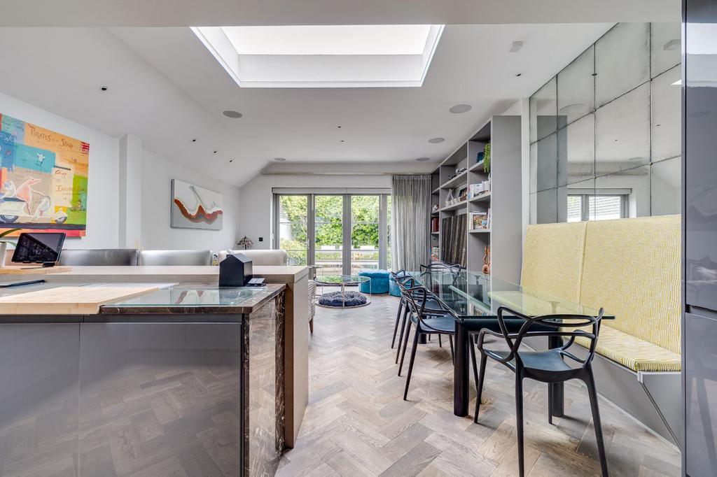 Kitchen/Open Space