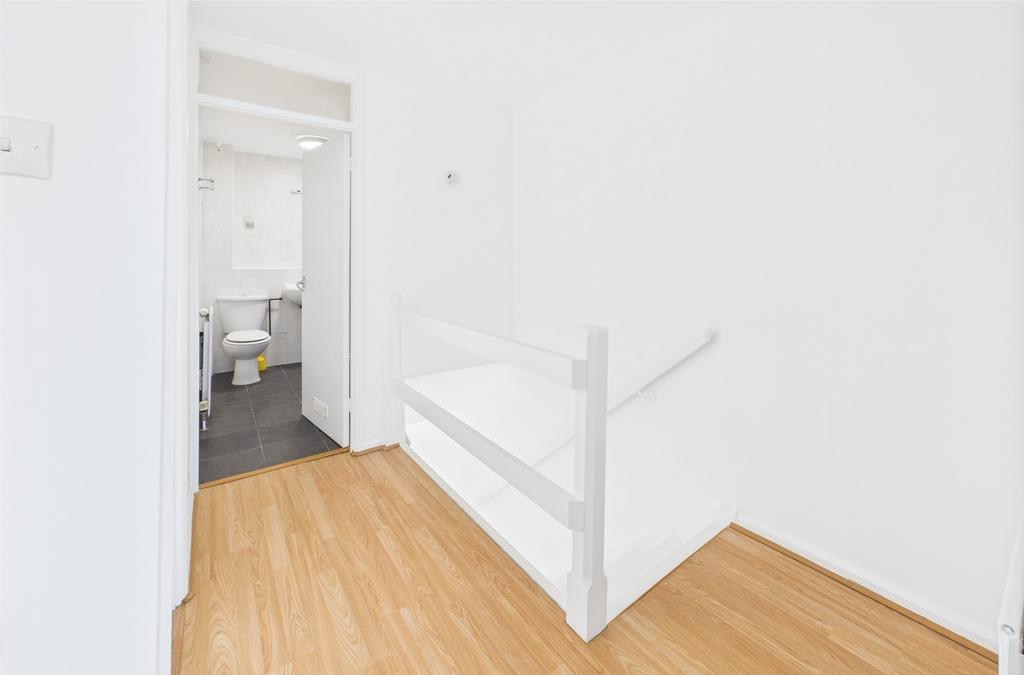 Cam02545 g0 pr0409 still020