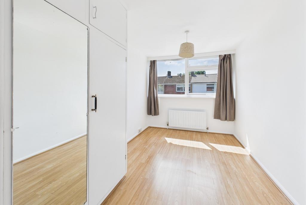 Cam02545 g0 pr0409 still027