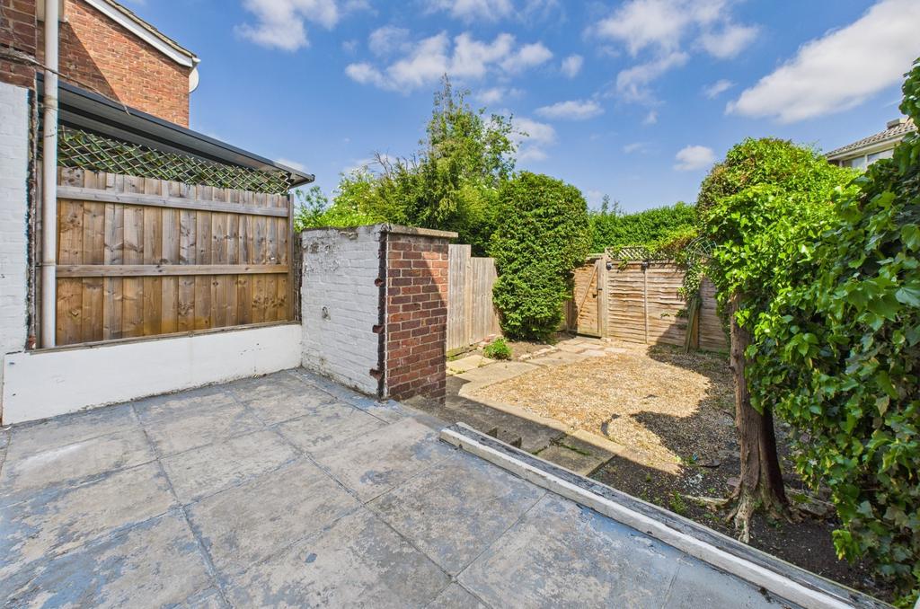 Cam02545 g0 pr0409 still016