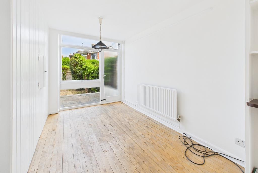 Cam02545 g0 pr0409 still007