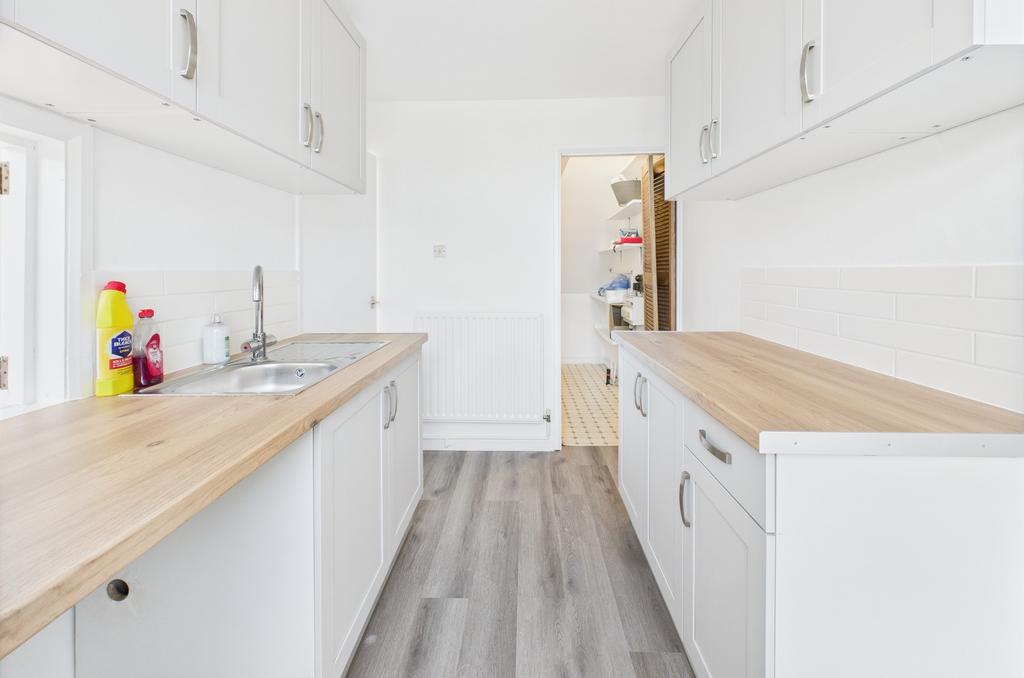 Cam02545 g0 pr0409 still014