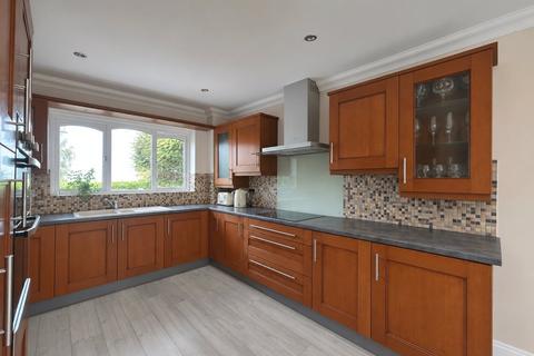 4 bedroom detached house for sale, Rodmer Close, Minster on Sea, Sheerness, Kent, ME12