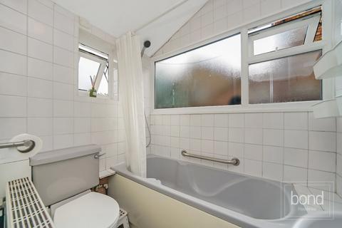 316 Springfield Road, Chelmsford, CM2 6BA