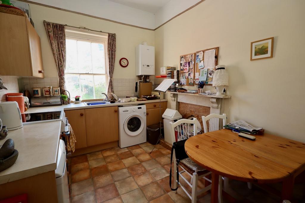 Flat 1 kitchen/Diner
