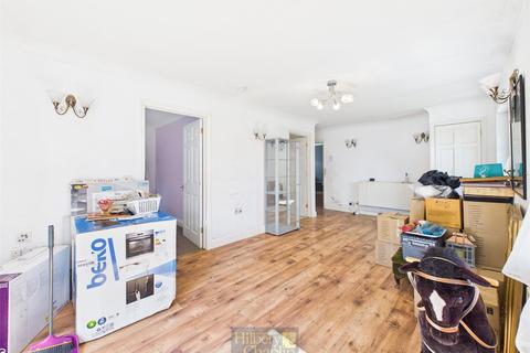 undefined, The Mead, Laindon, Basildon, Essex, SS15