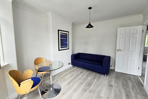 Cleveley Crescent, London, W5
