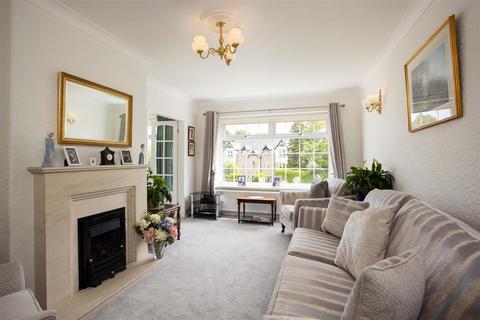 3 bedroom detached bungalow for sale, West Park Crescent, Leeds LS8