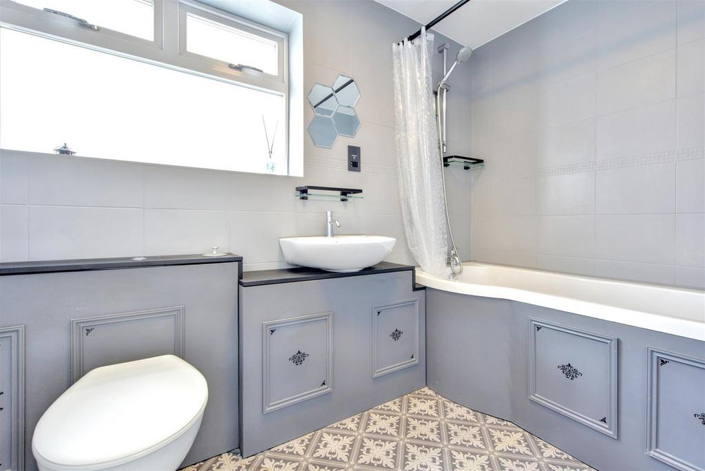 Bathroom.jpeg