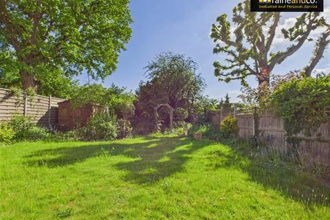 undefined, Elmroyd Avenue, Potters Bar