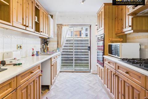 undefined, Elmroyd Avenue, Potters Bar