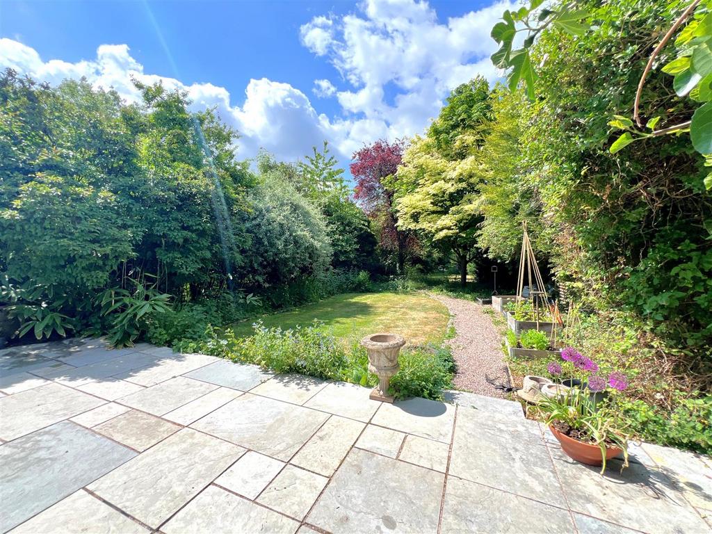 Garden 1.jpg