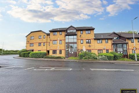 1 bedroom flat for sale, Cranfield Park Court, Radwinter Avenue, Wickford