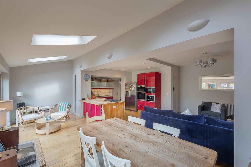 Kitchen/Diner &amp; Family Room