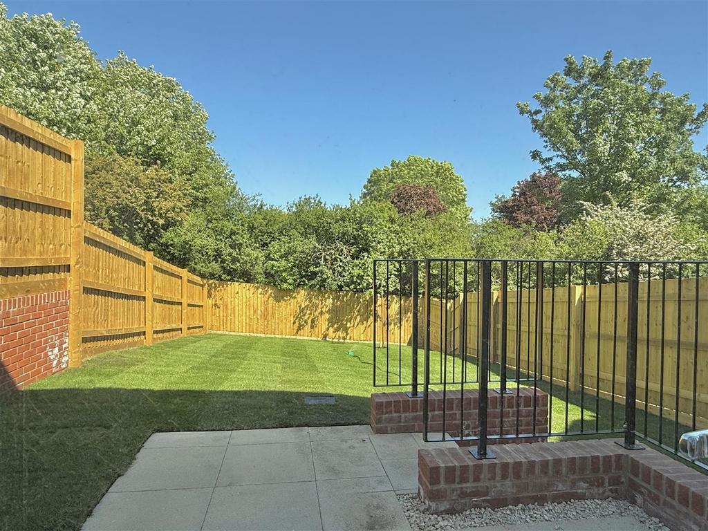 Temp Image KJ5 Hww.jpg