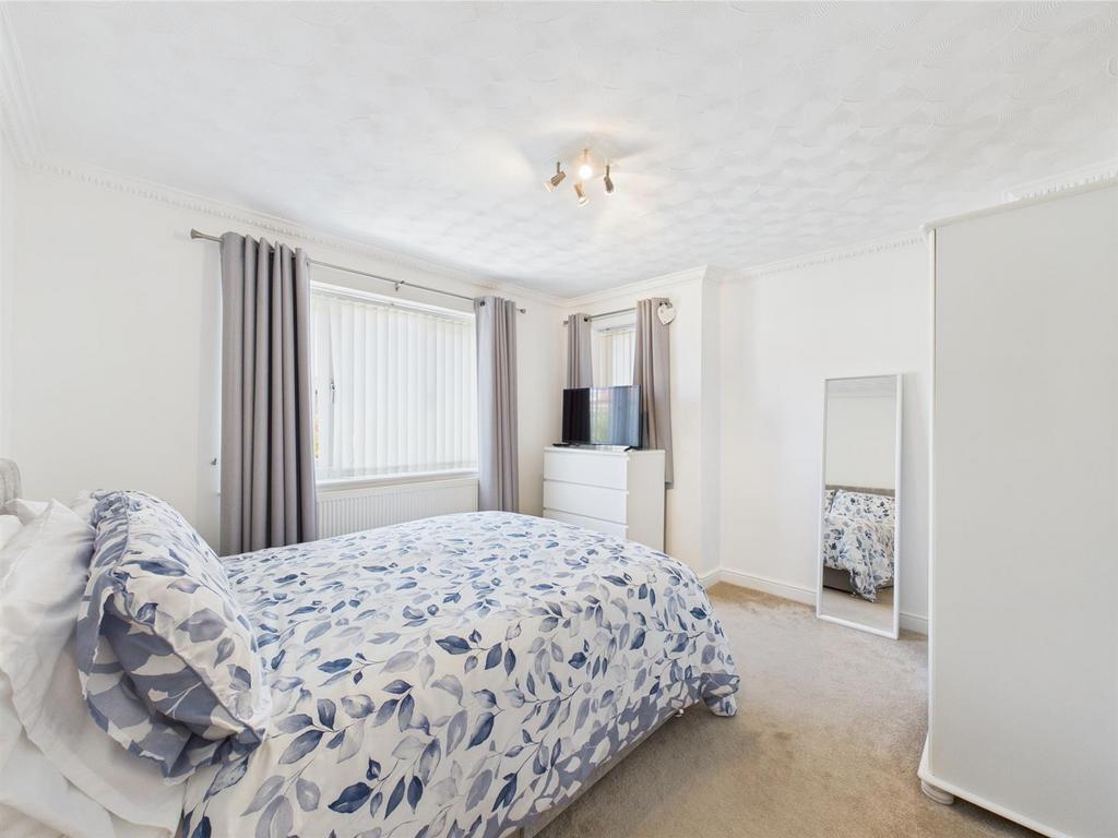Bedroom: