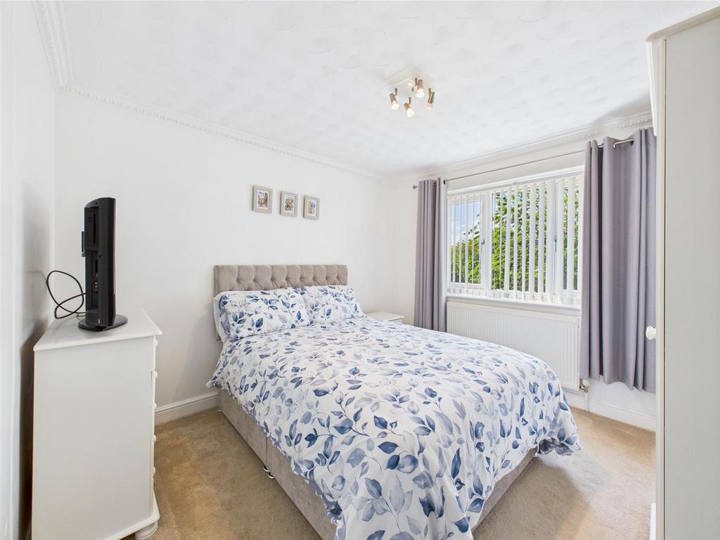 Bedroom: