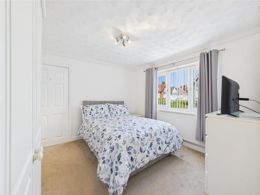 Bedroom: