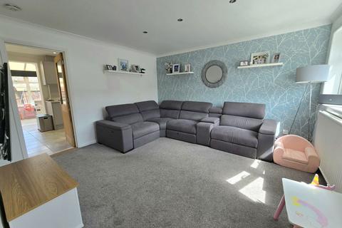 32 Sterling Road, Queenborough, ME11 5BY