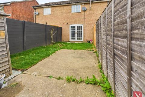 54 Kestrel Way, Luton, LU4 0UD