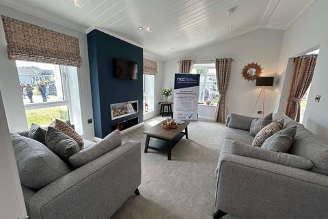 undefined, Swindon, Wiltshire, SN25