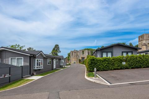 undefined, Swindon, Wiltshire, SN25