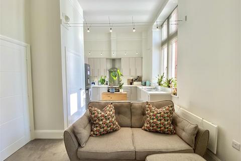 1 bedroom apartment for sale, 89 Leighton Park, Bicton Heath, Shrewsbury, SY3 5FS