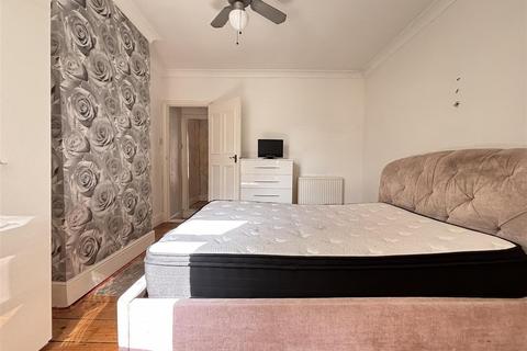 14 Bulstrode Road, Ipswich, IP2 8HA