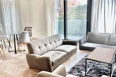 2 bedroom apartment to rent, Gauging Square, London E1W