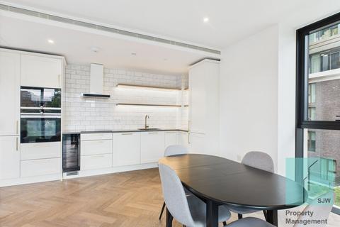 2 bedroom apartment to rent, Gauging Square, London E1W
