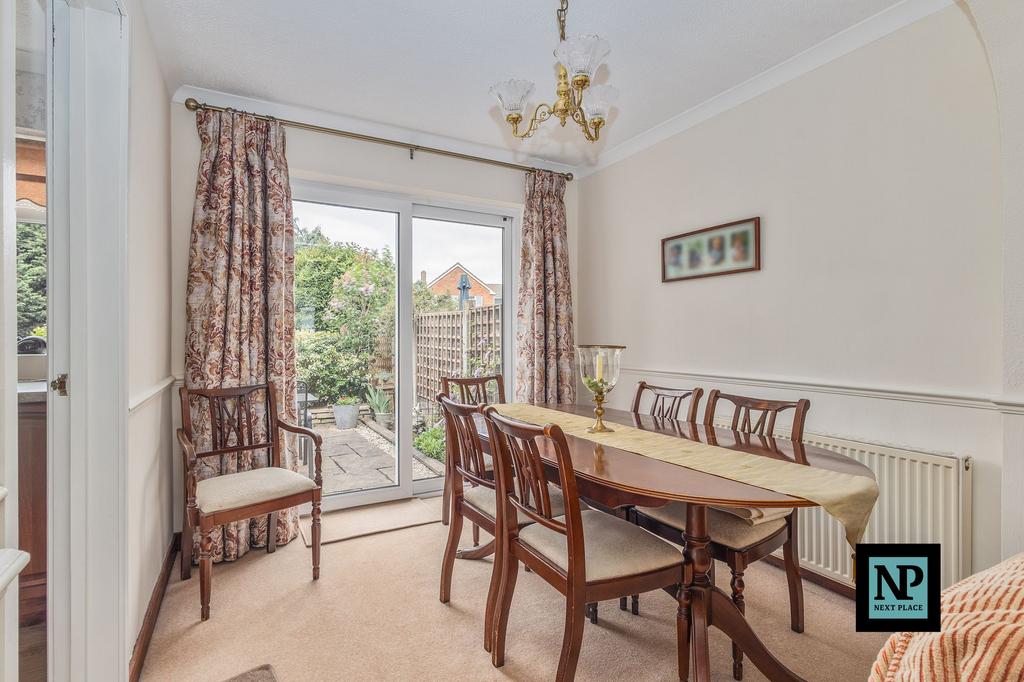 Lounge /Dining Room