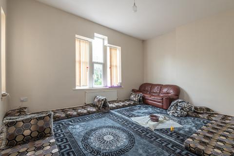 1 bedroom flat for sale, Redwing Crescent, Huddersfield HD3