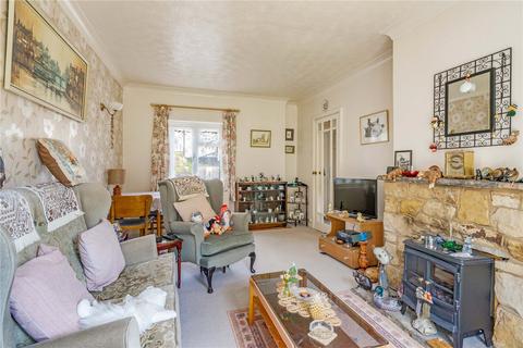 11 Wealden Close, Crowborough, TN6 2ST