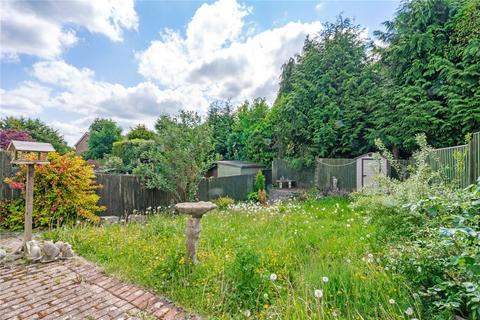 11 Wealden Close, Crowborough, TN6 2ST