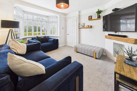 93 Speer Road, Thames Ditton, KT7 0PT