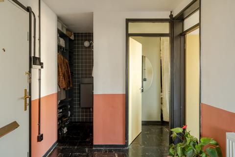 2 bedroom flat for sale, Offenbach House, Offenbach House, Mace Street, London E2