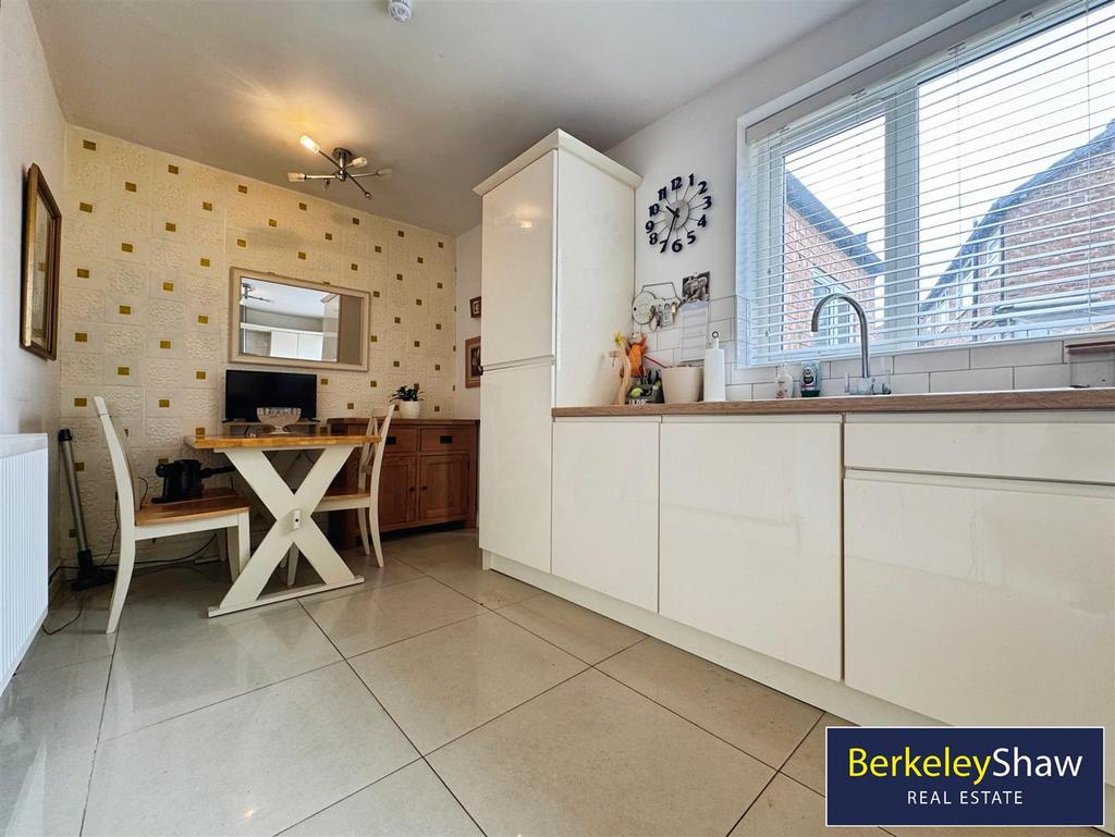 Kitchen diner (3)