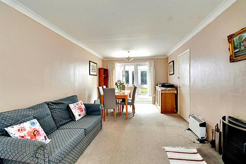 3 bedroom semi-detached house for sale, Mangrove Road, Hertford SG13