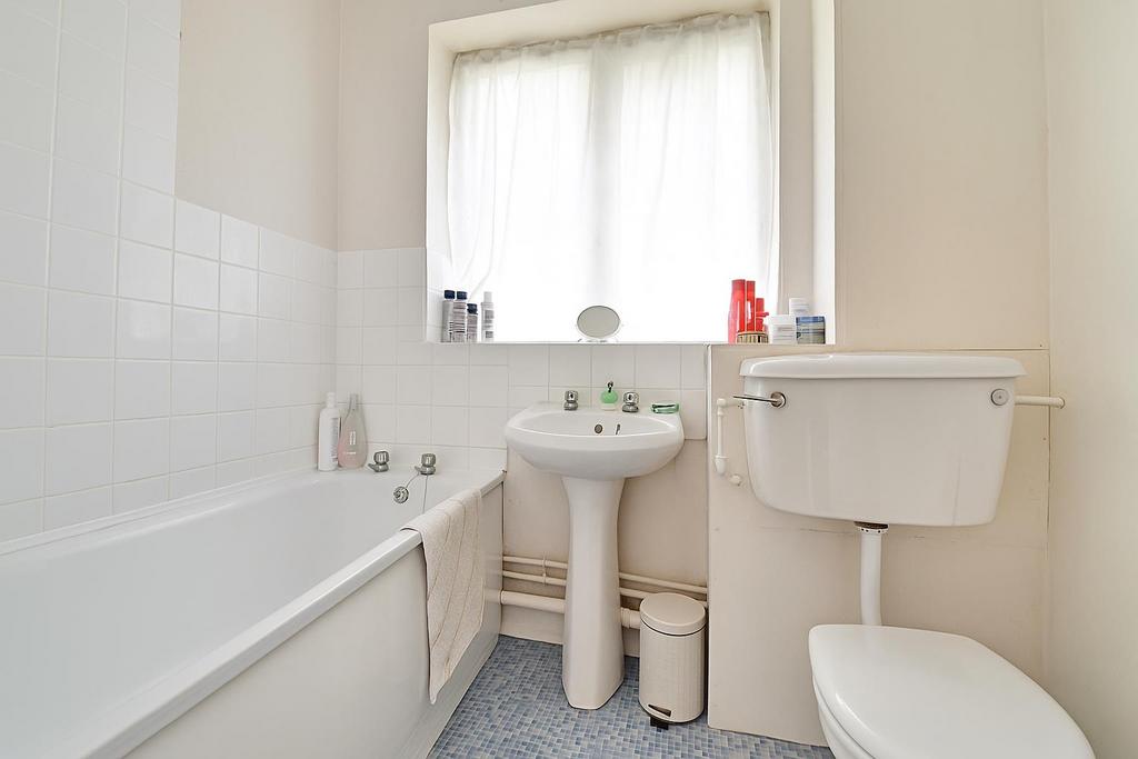 Bathroom 1.png