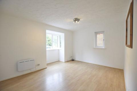 1 bedroom flat to rent, Harrier Way, Beckton, E6