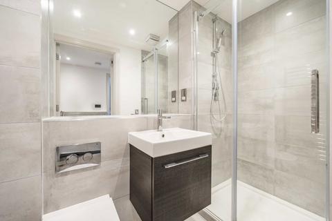 1 bedroom flat for sale, Chiswick High Road, London W4