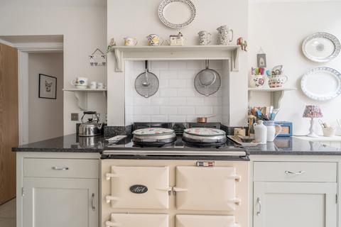 4 bedroom detached house for sale, Knights Way, Alton, Hampshire, GU34