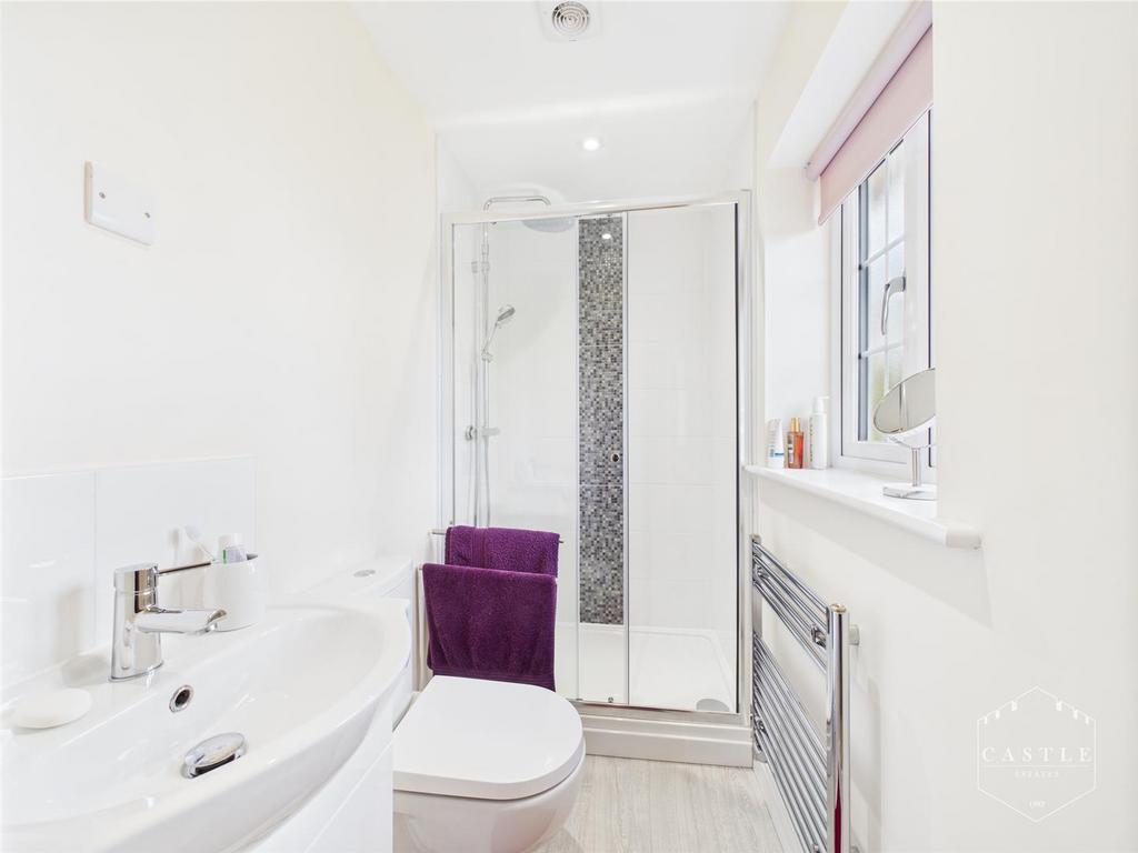 Ensuite shower room