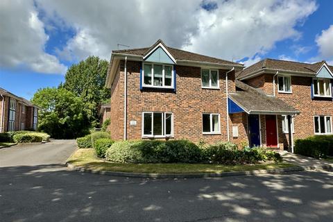 1 bedroom apartment for sale, Corinthian Court, Alcester