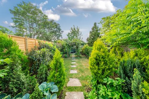 57 Greystoke Drive, Ruislip, HA4 7YN